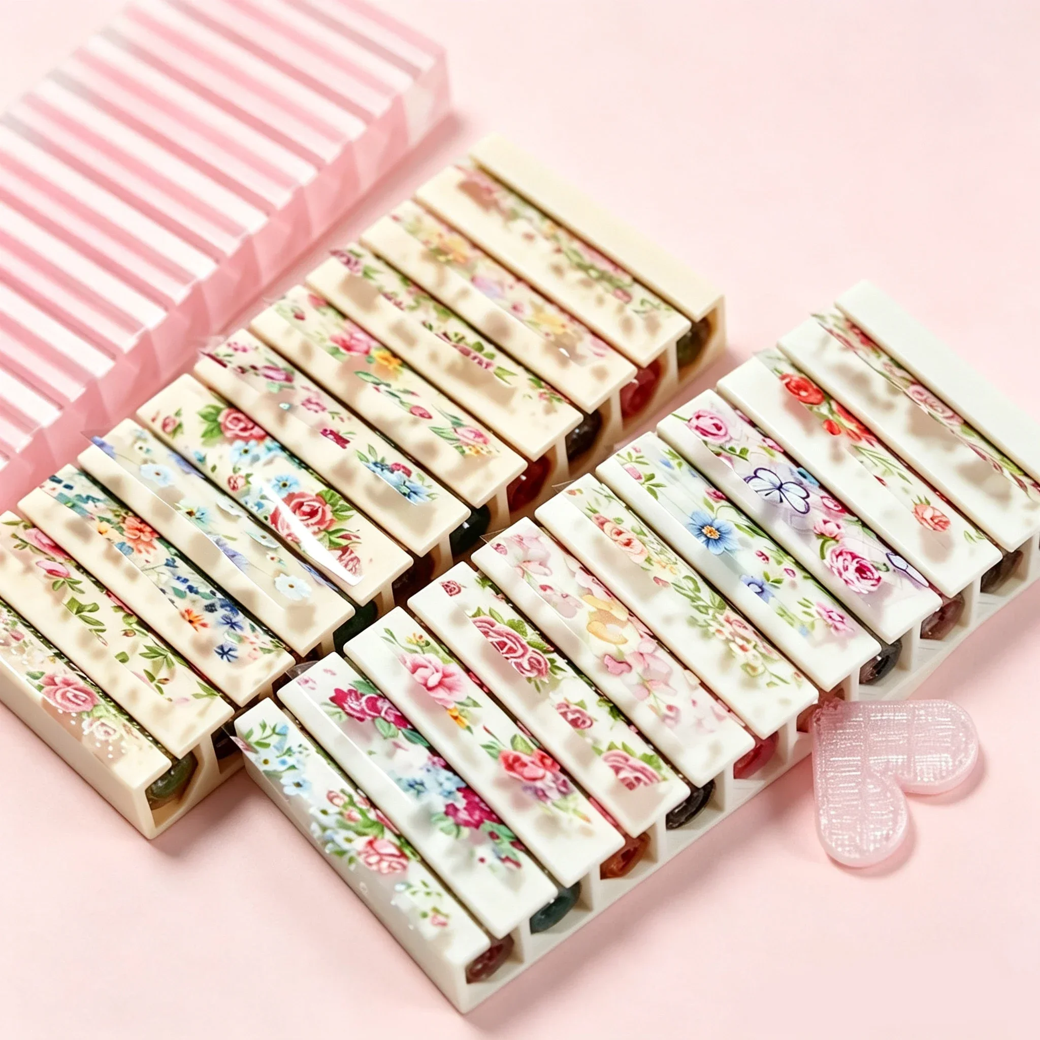 Nail Art Simple - Kotak Penyimpanan Foil Bintang Kuku 10-Grid