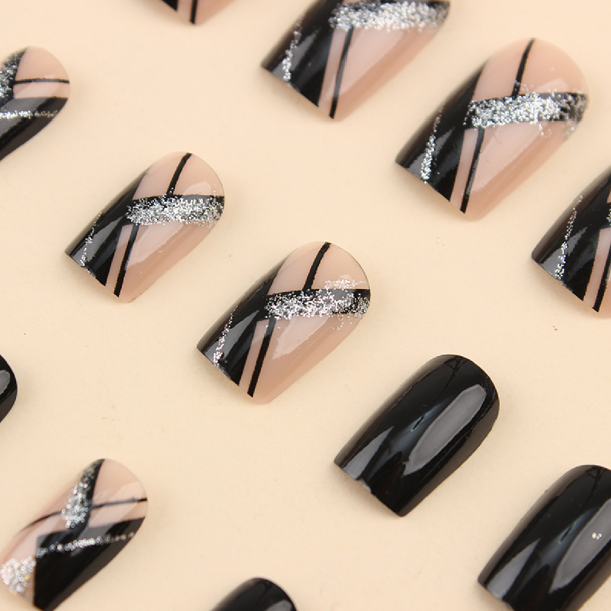 24 Buah Kuku Tekan Pendek Hita - Nail Art Simple ulasan dan harga